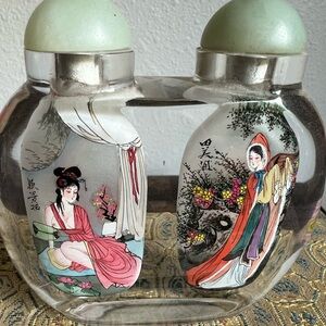 Vintage Chinese Reverse Painted Snuff Bottle